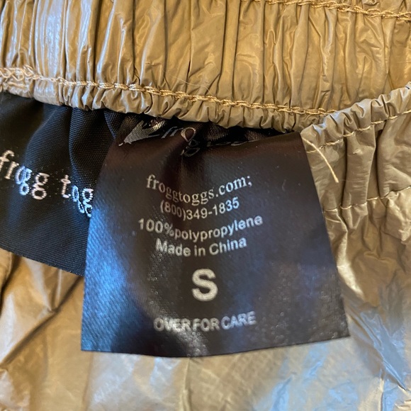 Frogg Toggs pants - Picture 2 of 8